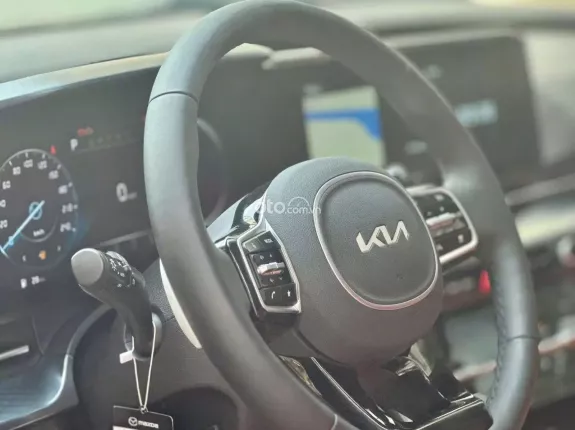 Kia Carnival 2.2D Signature 2022 - Giá tốt thương lượng