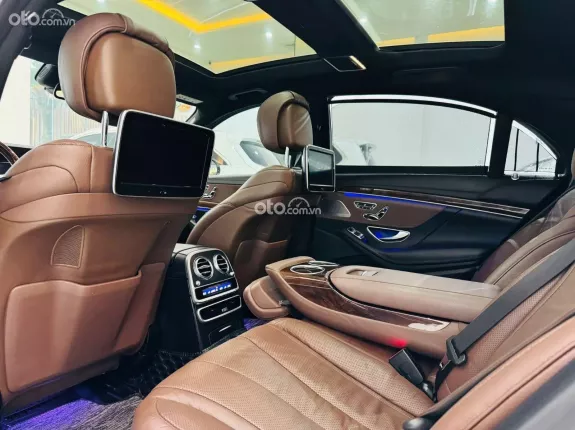 Mercedes-Benz S400 3.0 V6 2015 - Xe đã up full lên body Maybach, vô lăng S450 siêu đẹp.