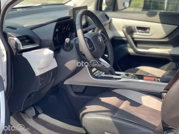 Toyota Veloz 2022 - Đi hơn 5v tư nhân một chủ từ mới