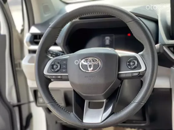 Toyota Veloz 2022 - Đi hơn 5v tư nhân một chủ từ mới