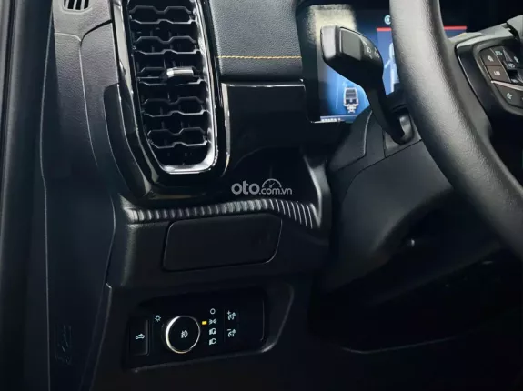 Ford Ranger Wildtrak 2.0l bi-turbo 4x4 10 AT 2024 - Xe lướt chất lượng cao giá tốt tại TP. HCM