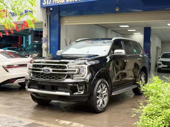 Ford Everest Titanium 2.0 AT 4x2 2025 - Siêu lướt!