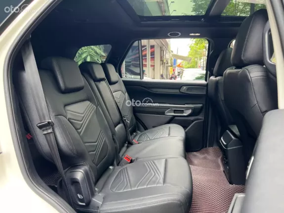 Ford Everest Titanium 2.0 AT 4x2 2025 - Siêu mới