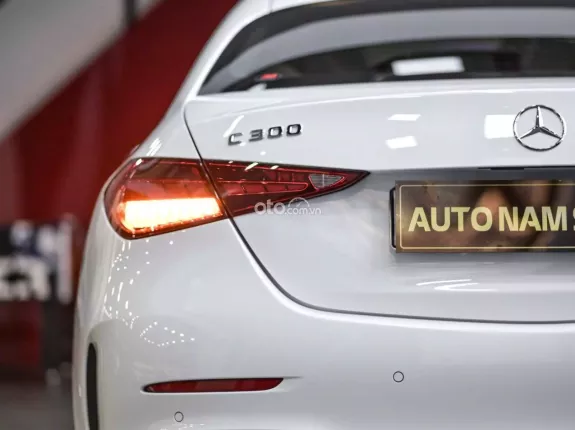 Mercedes-Benz C300 AMG 2023 - Xe sang trọng đã qua sử dụng, chất lượng như mới