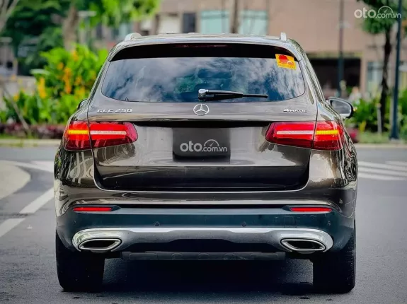 Mercedes-Benz GLC 250 4Matic 2017 - Nâu Đen