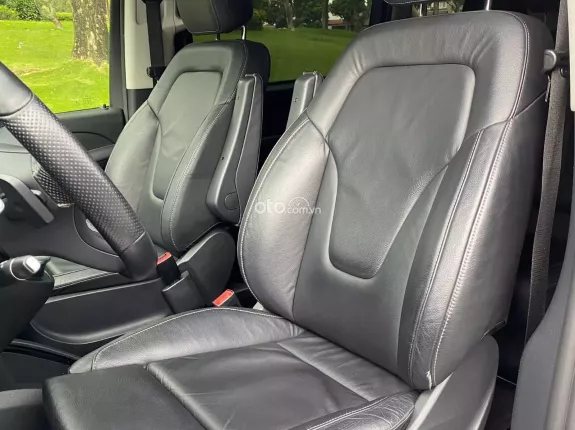 Mercedes-Benz V250 Luxury 2022 - Tiết kiệm ngay hơn 1tỉ, bank 70%