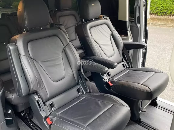 Mercedes-Benz V250 Luxury 2022 - Tiết kiệm ngay hơn 1tỉ, bank 70%