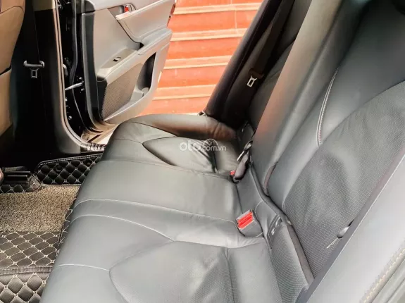 Toyota Camry 2.0Q 2022 - Hỗ trợ vay ngân hàng, giao xe tận nơi
