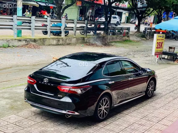 Toyota Camry 2.0Q 2022 - Hỗ trợ vay ngân hàng, giao xe tận nơi