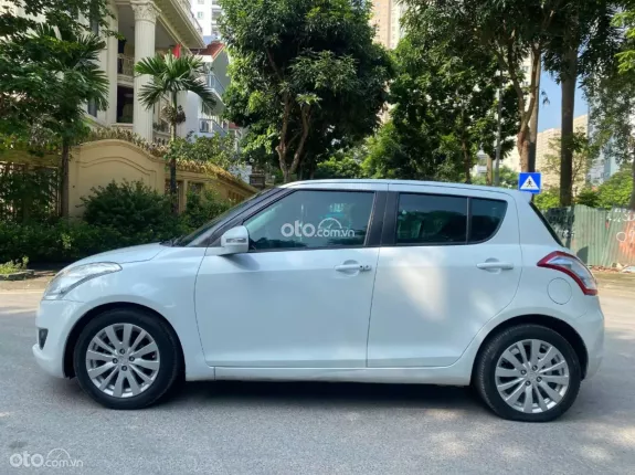 Suzuki Swift 1.4 AT 2014 - Odo 55000
