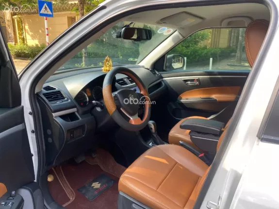 Suzuki Swift 1.4 AT 2014 - Odo 55000