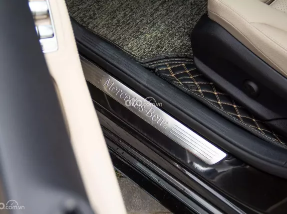 Mercedes-Benz C180 AMG 2021 - Liên hệ để xem xe trực tiếp