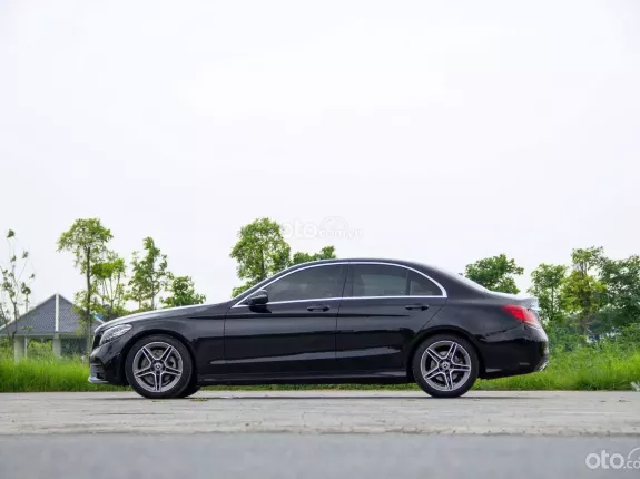 Mercedes-Benz C180 AMG 2021 - Liên hệ để xem xe trực tiếp