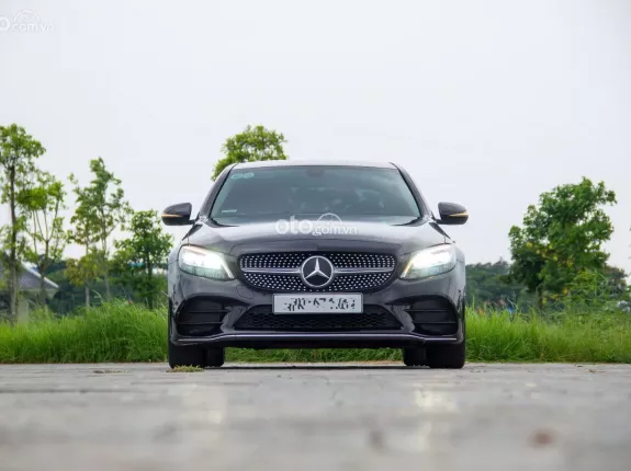 Mercedes-Benz C180 AMG 2021 - Liên hệ để xem xe trực tiếp