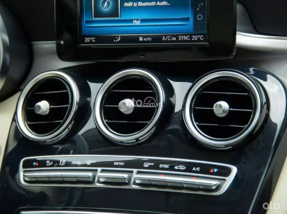 Mercedes-Benz C180 AMG 2021 - Liên hệ để xem xe trực tiếp
