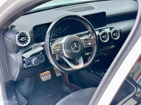 Mercedes-Benz A35 4MATIC 2020 - Xe đăng ký 2021, bảo dưỡng đầy đủ check thoải mái