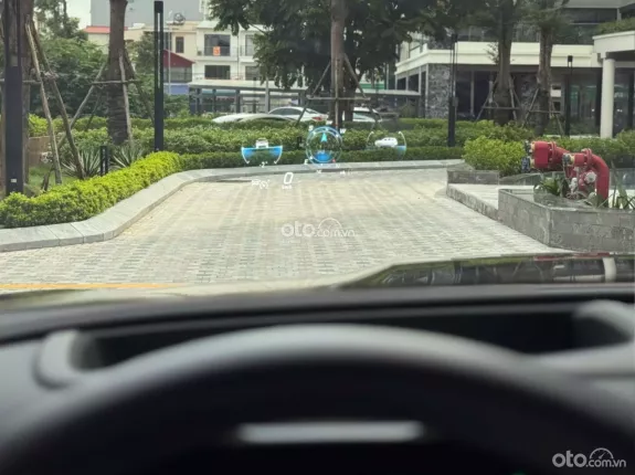 Mercedes-Benz GLC 300 2023 - Xe đăng ký T12/2024