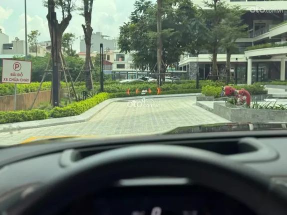 Mercedes-Benz GLC 300 2023 - Xe đăng ký T12/2024