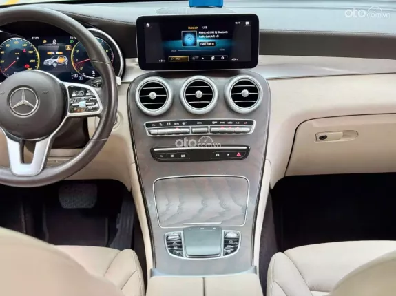 Mercedes-Benz GLC 200 4Matic 2021 - Xe bảo dưỡng full lịch sử hãng 1 chủ từ mới