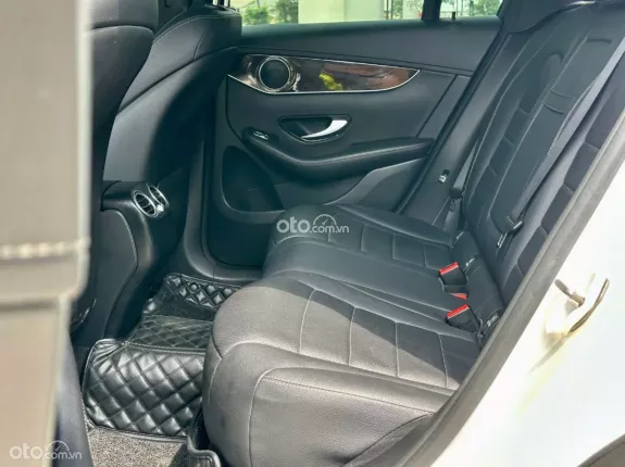 Mercedes-Benz GLC 200 2018 - Xe chủ đi ít, chất lượng xe còn đẹp bao check