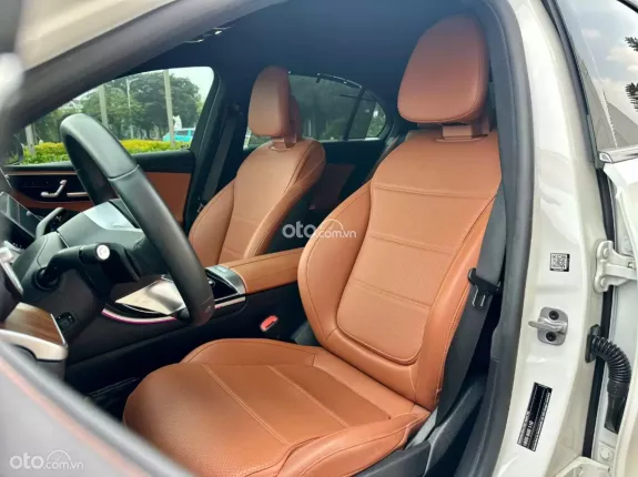 Mercedes-Benz C200 Avantgarde Plus 2022 - 1 chủ mua mới từ hãng, bảo dưỡng full lịch sử hãng