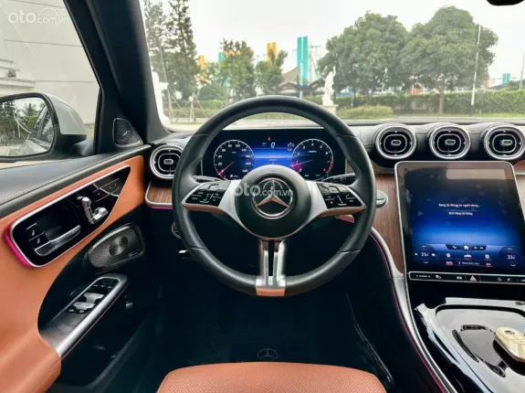 Mercedes-Benz C200 Avantgarde Plus 2022 - 1 chủ mua mới từ hãng, bảo dưỡng full lịch sử hãng
