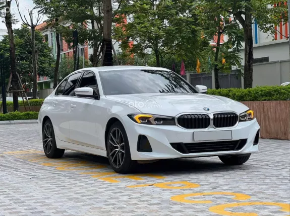 BMW 320i Sport Line 2023 - Xe Option có cả HUD trên kính lái, Màn hình cong liền khối cảm ứng