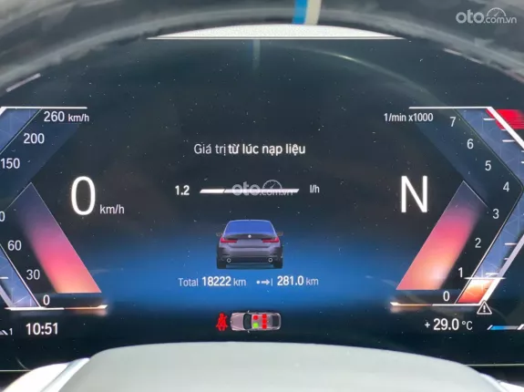 BMW 320i Sport Line 2023 - Xe Option có cả HUD trên kính lái, Màn hình cong liền khối cảm ứng