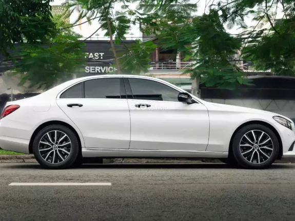 Mercedes-Benz C200 2.0 AT 2018 - Xe sang trọng phiên bản Facelift 2019 cực chất