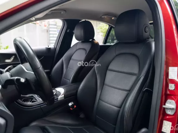 Mercedes-Benz C200 2.0 AT 2018 - Xe sang trọng phiên bản Facelift 2019 cực chất