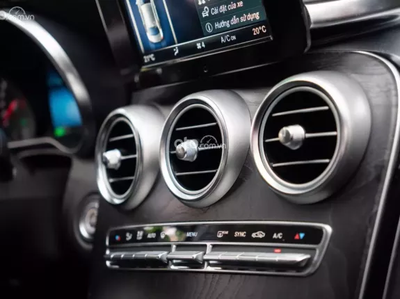 Mercedes-Benz C200 2.0 AT 2018 - Xe sang trọng phiên bản Facelift 2019 cực chất