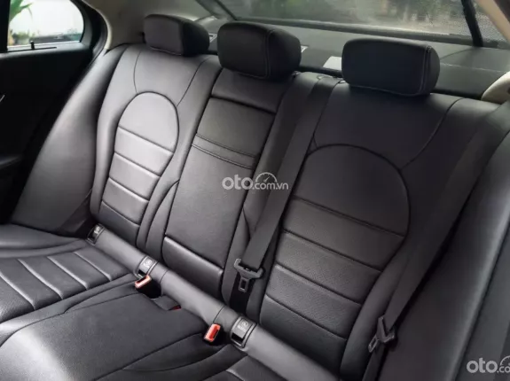 Mercedes-Benz C200 2.0 AT 2018 - Xe sang trọng phiên bản Facelift 2019 cực chất