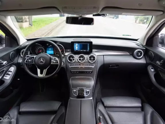 Mercedes-Benz C200 2.0 AT 2018 - Xe sang trọng phiên bản Facelift 2019 cực chất