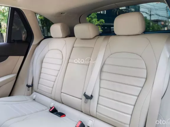 Mercedes-Benz GLC 300 4Matic 2021 - Phiên bản facelift với thiết kế ấn tượng