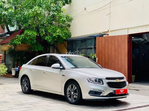 Chevrolet Cruze LTZ 2017 - Siêu phẩm quốc dân trình làng - Mời ace bem giá