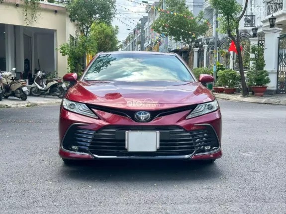 Toyota Camry 2.0Q 2022 - Xe 1 chủ mua mới từ đầu, đã kiểm tra 176 hạng mục