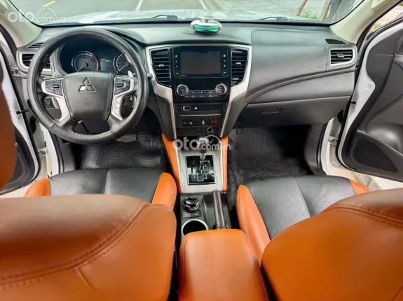 Mitsubishi Triton Athlete 4x4 AT 2021 - Xe 1 chủ, nội ngoại thất như mới, giá cực tốt