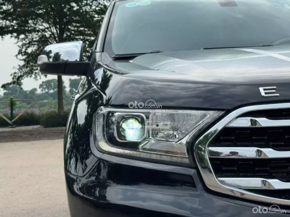 Ford Everest Titanium 2.0 AT 4x2 2020 - Xe cực đẹp, giữ gìn kỹ, Odo chuẩn 12 vạn km zin