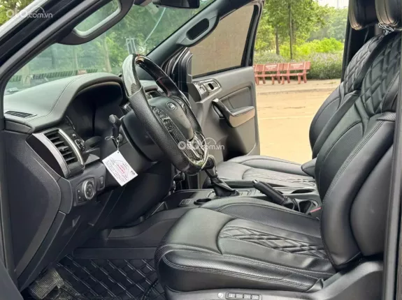 Ford Everest Titanium 2.0 AT 4x2 2020 - Xe cực đẹp, giữ gìn kỹ, Odo chuẩn 12 vạn km zin