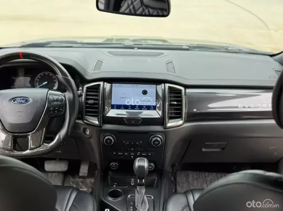 Ford Everest Titanium 2.0 AT 4x2 2020 - Xe cực đẹp, giữ gìn kỹ, Odo chuẩn 12 vạn km zin