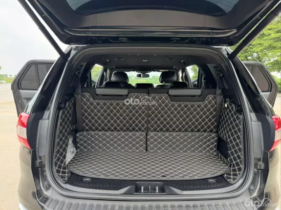 Ford Everest Titanium 2.0 AT 4x2 2020 - Xe cực đẹp, giữ gìn kỹ, Odo chuẩn 12 vạn km zin