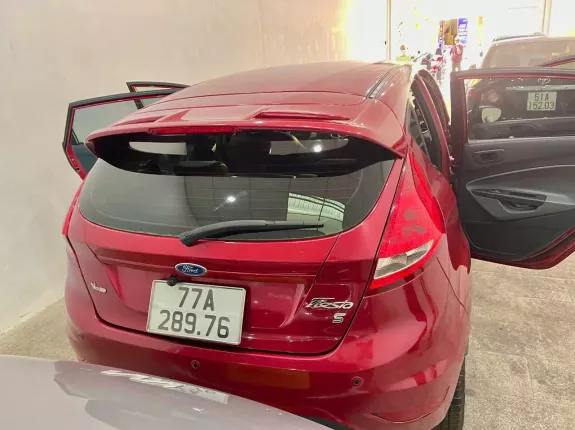 Ford Fiesta S 1.6 AT 2011 - Bán xe hatchback 2011 giá tốt tại Quy Nhơn
