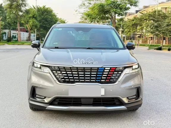 Kia Carnival 2.2D Signature 2024 - KiA Canival 2.2D Signature 2024