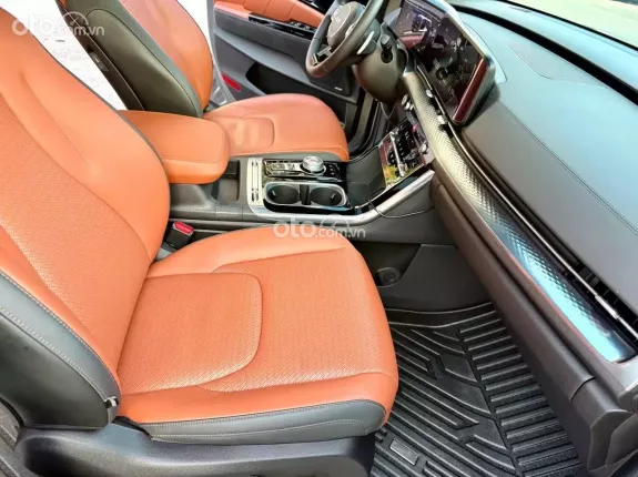 Kia Carnival 2.2D Signature 2024 - KiA Canival 2.2D Signature 2024