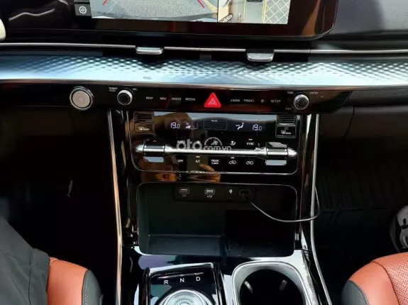 Kia Carnival 2.2D Signature 2024 - KiA Canival 2.2D Signature 2024