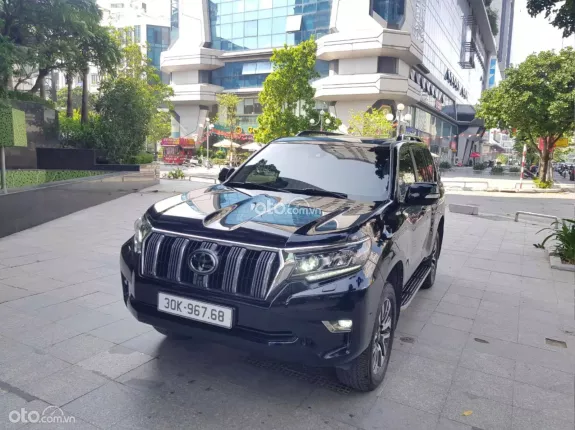 Toyota Land Cruiser Prado TX-L 2022 - Việt Nam