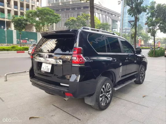 Toyota Land Cruiser Prado TX-L 2022 - Việt Nam