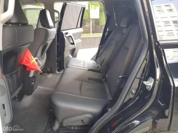 Toyota Land Cruiser Prado TX-L 2022 - Việt Nam