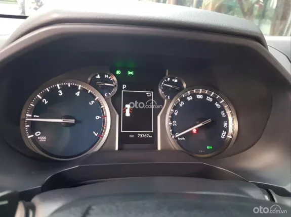Toyota Land Cruiser Prado TX-L 2022 - Việt Nam