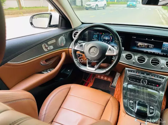 Mercedes-Benz E300 AMG 2017 - Trắng nâu màu hot giá tốt